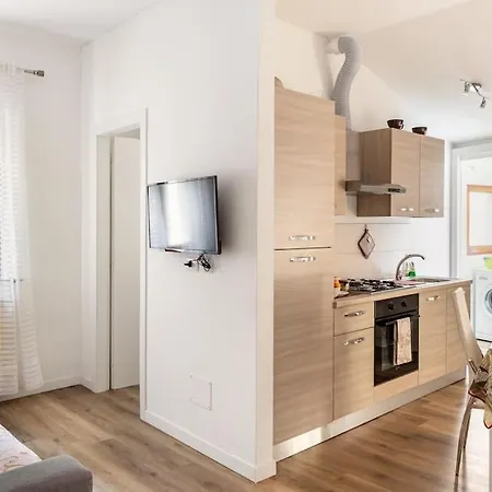 Monna Lisa's House *