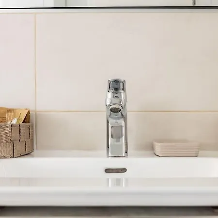 Monna Lisa's House Apartment