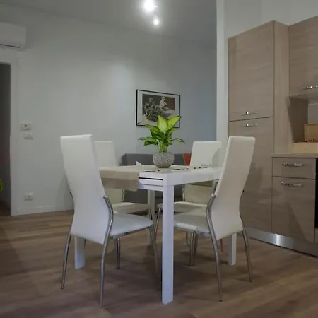 Monna Lisa's House Bologna