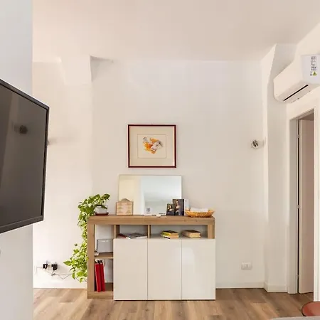Monna Lisa's House Apartment *