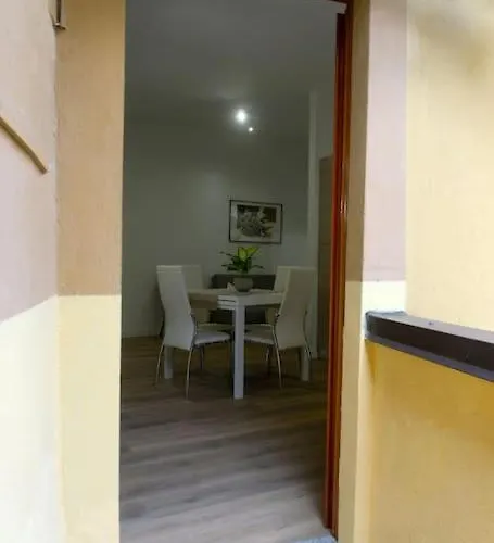 Monna Lisa's House *