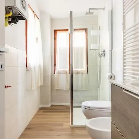 Monna Lisa's House Bolonya