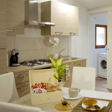 Daire Monna Lisa's House