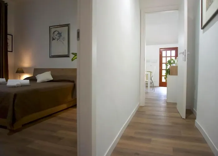 Monna Lisa's House Bolonya