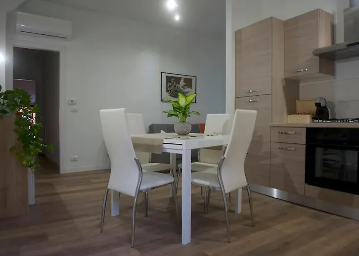 Monna Lisa's House Bolonya