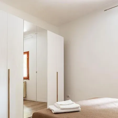 Monna Lisa's House 볼로냐