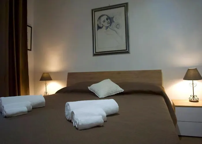 Monna Lisa's House * 볼로냐